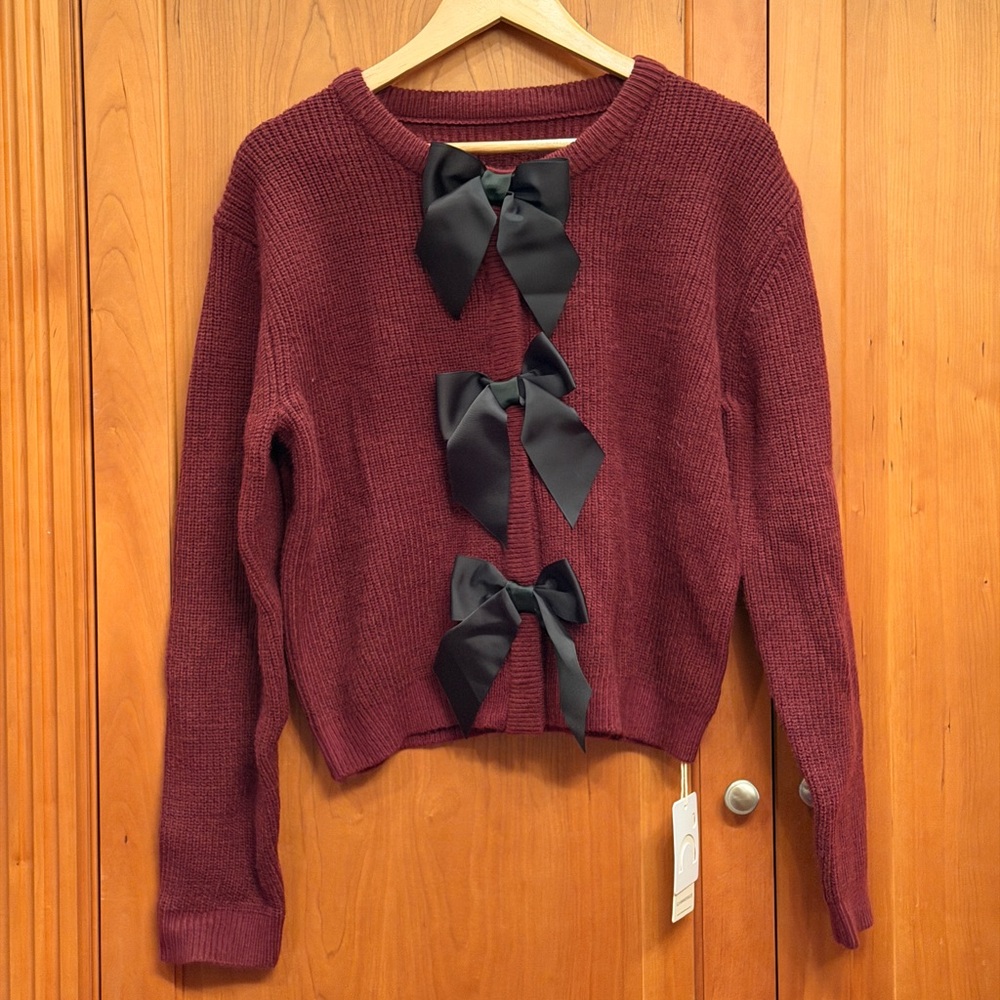 Commense Maroon Sweater with Black Ribbon Accents